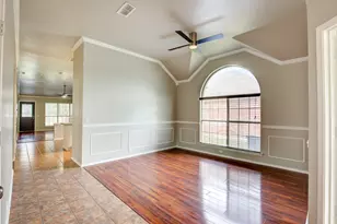 4637 Parkmount Dr, Fort Worth, TX 76137 - Photo 7