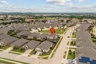 5901 Silverhollow Dr, Fort Worth, TX 76137 - Photo 37