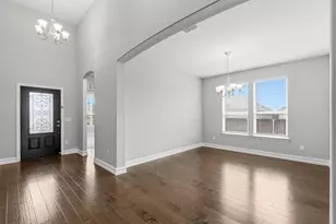 5901 Silverhollow Dr, Fort Worth, TX 76137 - Photo 5