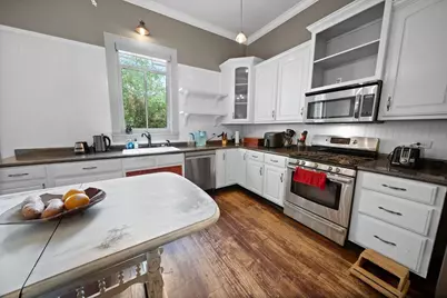 526 W Houston Street, Tyler, TX 75702 - Photo 9