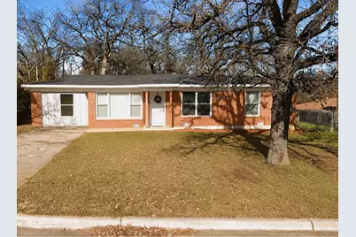 5912 Maceo Lane, Fort Worth, TX 76112 - Photo 1