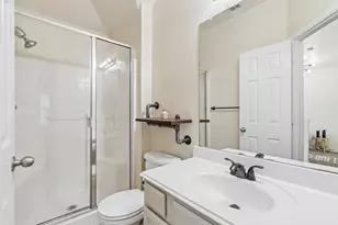 2117 Parkview, Carrollton, TX 75006 - Photo 17