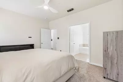 2117 Parkview, Carrollton, TX 75006 - Photo 19
