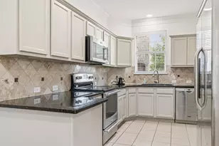 2117 Parkview, Carrollton, TX 75006 - Photo 11