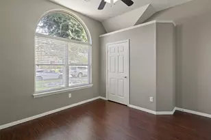 1003 Hunters Creek Dr, Carrollton, TX 75007 - Photo 17