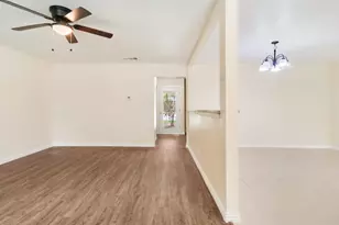4901 Richardson St, Fort Worth, TX 76119 - Photo 7
