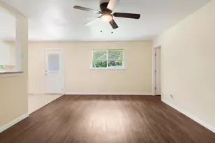 4901 Richardson St, Fort Worth, TX 76119 - Photo 9