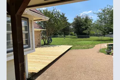 932 Valley View Avenue, Red Oak, TX 75154 - Photo 11
