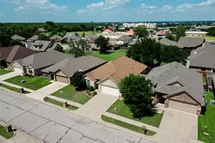 1408 Lauren Ln, Granbury, TX 76048 - Photo 37