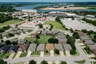 1408 Lauren Ln, Granbury, TX 76048 - Photo 5