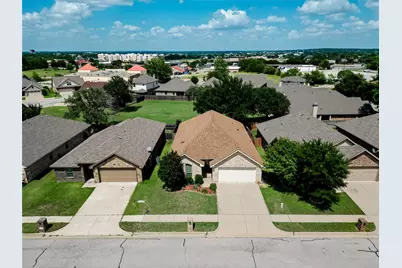1408 Lauren Lane, Granbury, TX 76048 - Photo 7