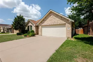 1408 Lauren Ln, Granbury, TX 76048 - Photo 3
