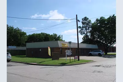 1700 Weaver, Gainesville, TX 76240 - Photo 3
