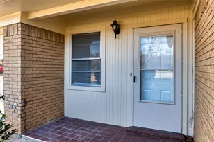 502 Brown St, Waxahachie, TX 75165 - Photo 3