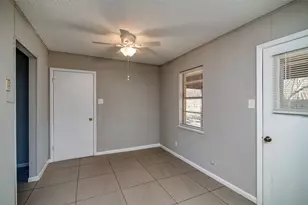 502 Brown St, Waxahachie, TX 75165 - Photo 7
