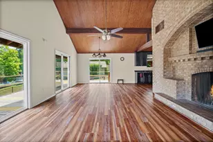 101 Royal Cir, Tool, TX 75143 - Photo 11