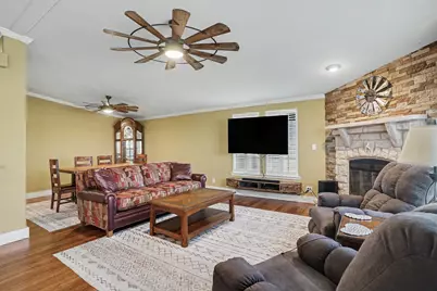 3200 NW 4th Street, Hubbard, TX 76648 - Photo 9