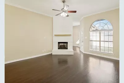 7004 Sample Drive, The Colony, TX 75056 - Photo 5