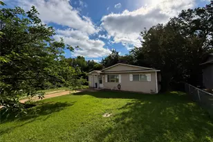 1200 Park Dr, Denison, TX 75020 - Photo 3