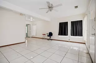 408 W Montana Ave, Dallas, TX 75224 - Photo 3