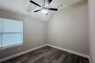 3337 White Horse Dr, Granbury, TX 76049 - Photo 11