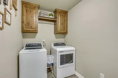 2306 Springhill Court, Mineral Wells, TX 76067 - Photo 17