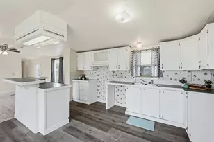 7009 Karen Ln, Joshua, TX 76058 - Photo 11