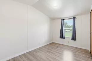 7009 Karen Ln, Joshua, TX 76058 - Photo 21