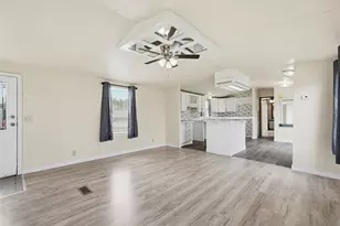 7009 Karen Ln, Joshua, TX 76058 - Photo 7