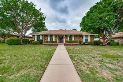 301 Hillcrest Drive, Midlothian, TX 76065 - Photo 1