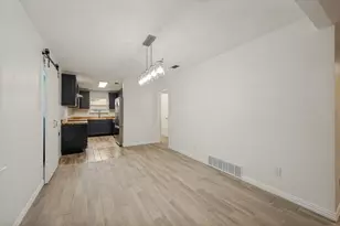 301 Hillcrest Dr, Midlothian, TX 76065 - Photo 9
