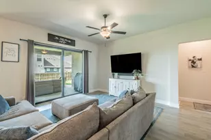 508 Hillcrest Cir, Justin, TX 76247 - Photo 5