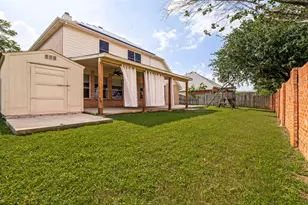 5240 Lake Grove Dr, Grand Prairie, TX 75052 - Photo 23