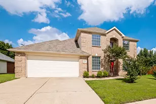 5240 Lake Grove Dr, Grand Prairie, TX 75052 - Photo 1