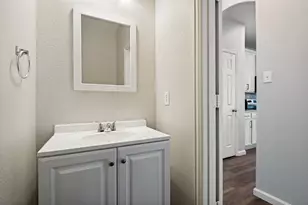 5240 Lake Grove Dr, Grand Prairie, TX 75052 - Photo 17