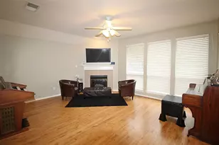 4228 Boulder Park Dr, Fort Worth, TX 76040 - Photo 3