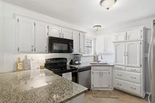 217 N Laramie Cir, Pilot Point, TX 76258 - Photo 9