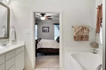 6045 Horse Trap Drive, Fort Worth, TX 76179 - Photo 13