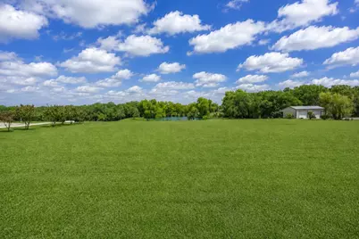 900 Hodgins Road, Van Alstyne, TX 75495 - Photo 9