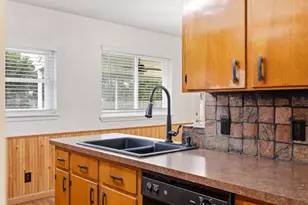806 Waggoner Dr, Arlington, TX 76013 - Photo 13