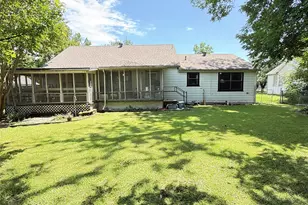 619 E 12th St, Bonham, TX 75418 - Photo 15