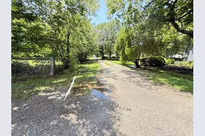 619 E 12th Street, Bonham, TX 75418 - Photo 17
