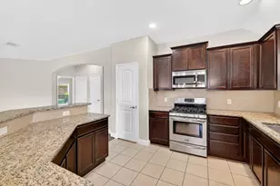 2409 Michelle Creek Dr, Little Elm, TX 75068 - Photo 11