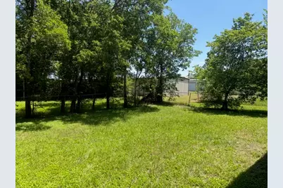 205 E Sabine Street, Groesbeck, TX 76642 - Photo 7
