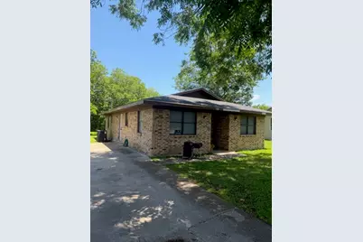 205 E Sabine Street, Groesbeck, TX 76642 - Photo 3