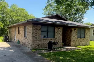 205 E Sabine St, Groesbeck, TX 76642 - Photo 3