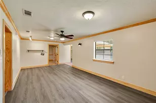 2445 Stadium Pl, Arlington, TX 76006 - Photo 15