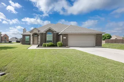 304 Hardeman Boulevard, Justin, TX 76247 - Photo 3