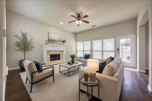 304 Hardeman Blvd, Justin, TX 76247 - Photo 7