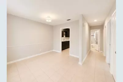 930 Lindy Court, Irving, TX 75060 - Photo 9